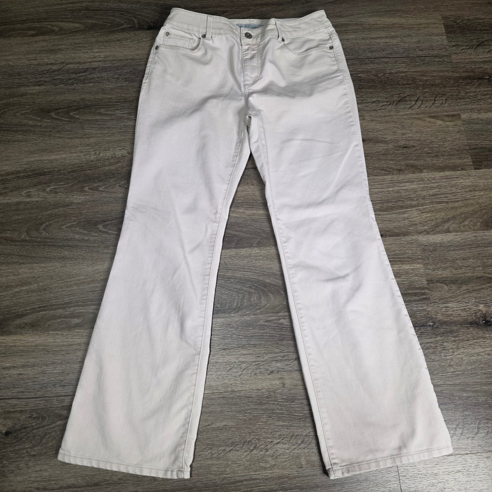Chico's 1 Regular Platinum Denim Jeans Womens Off White Excellent Flare Leg